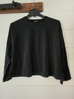 Reformation Black Crewneck Long-Sleeve Sweater Small